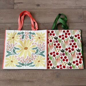 Homegoods TJMaxx Marshalls Vegetable & Flower Print Tote Bags Set of 2 NWOT